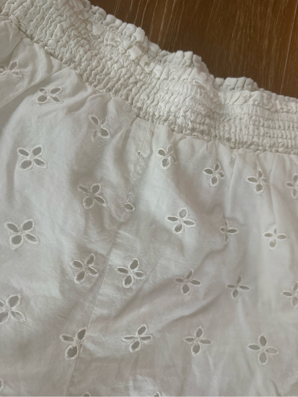 Marea - EMILY EYELET SHORTS - WHITE - M - Picture 2 of 3